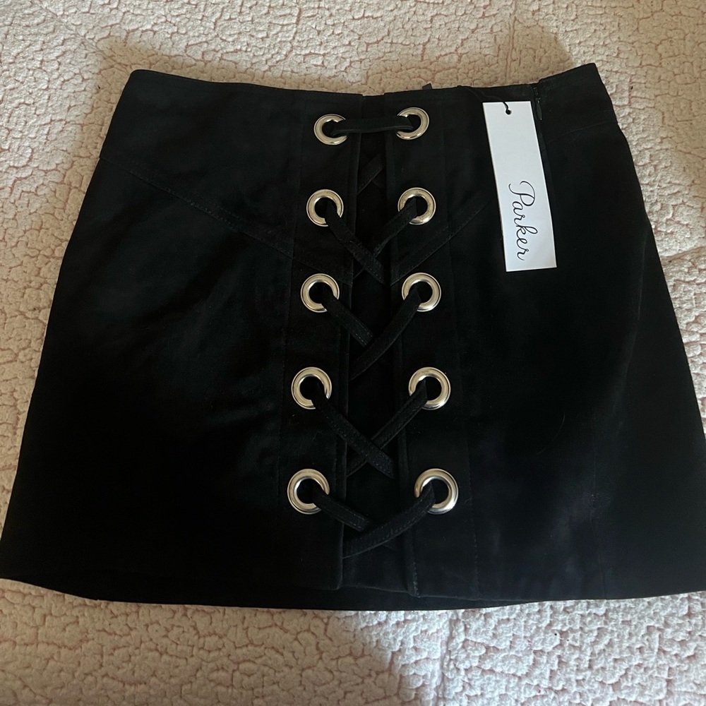 HIGHEND “parker” size 2 black skirt NEW WITH TAGS